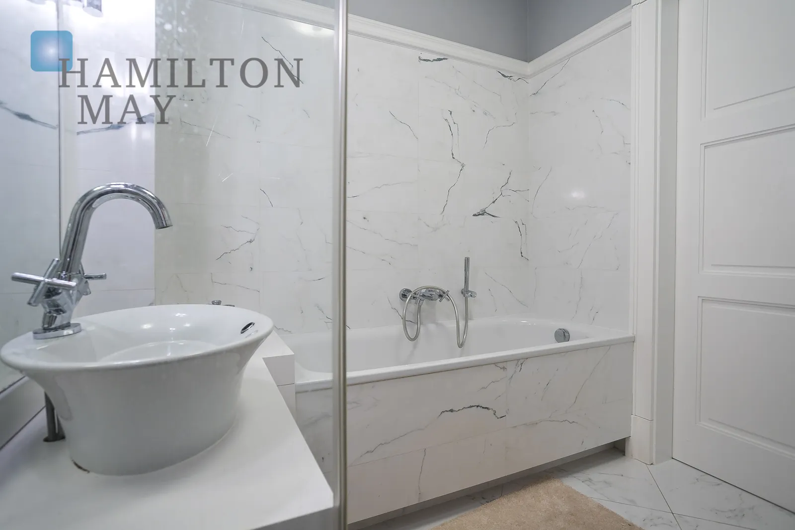 Trzy pokoje | Kamienica | ulica Wspólna  - slider