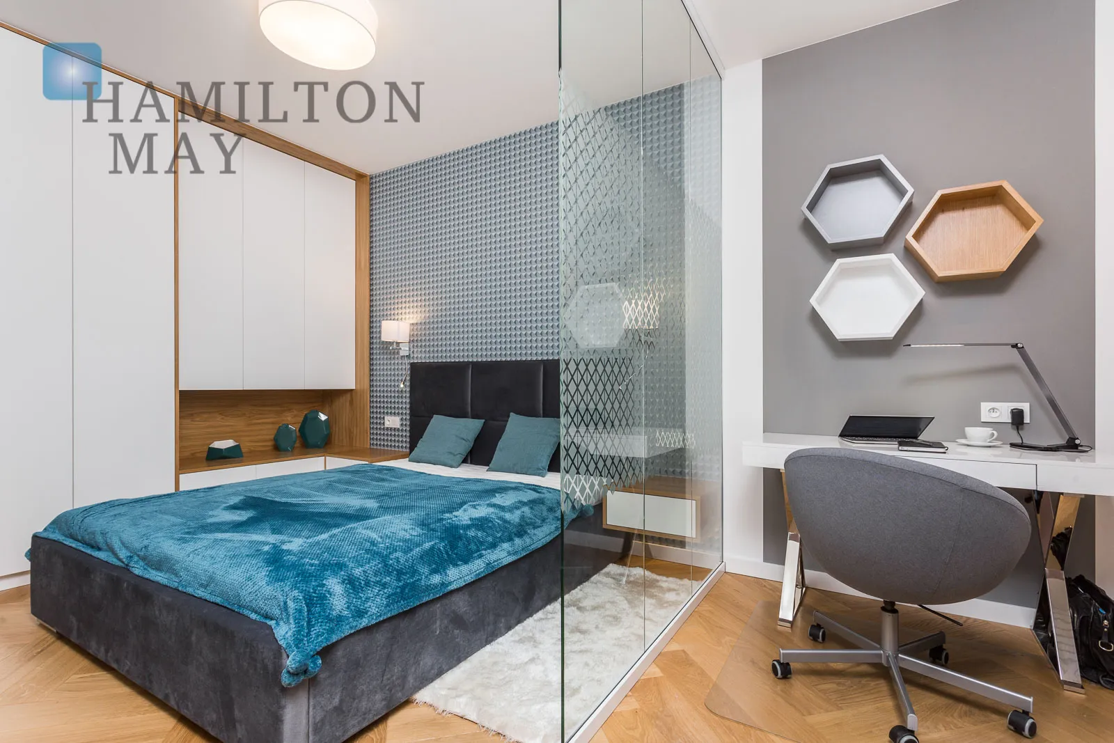 Two-room apartment in the Grzybowska 85 development - slider