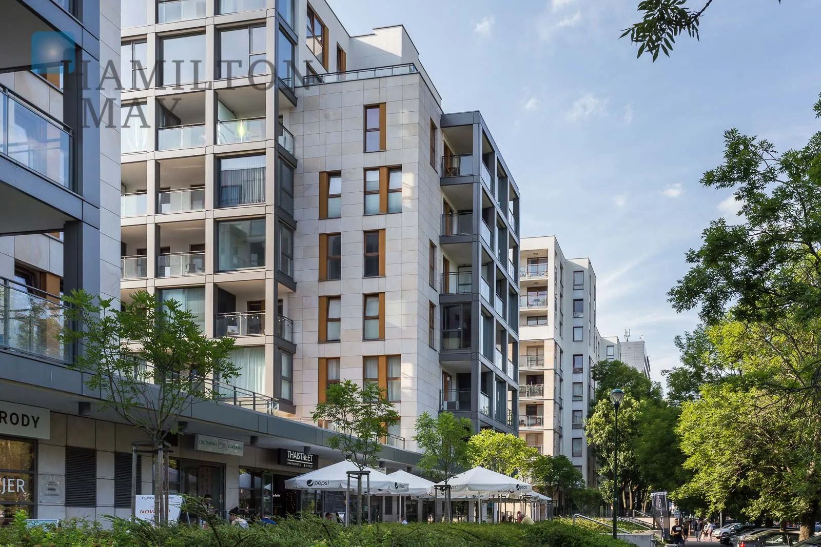 Квартира з терасою площею 35 м² на вулиці Обжежна - slider