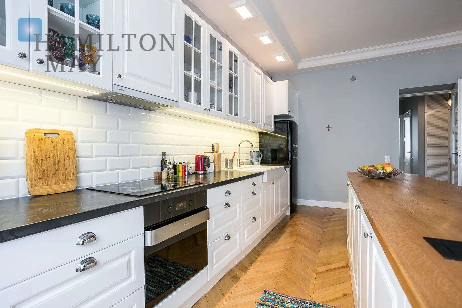 Trzy pokoje | Kamienica | ulica Wspólna  - slider