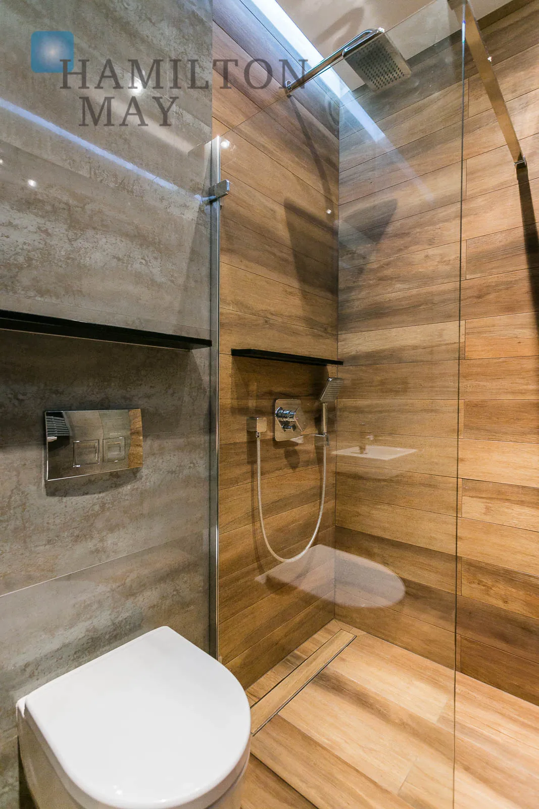 Unique, comfortable two bedroom apartment located in the Wola district - slider