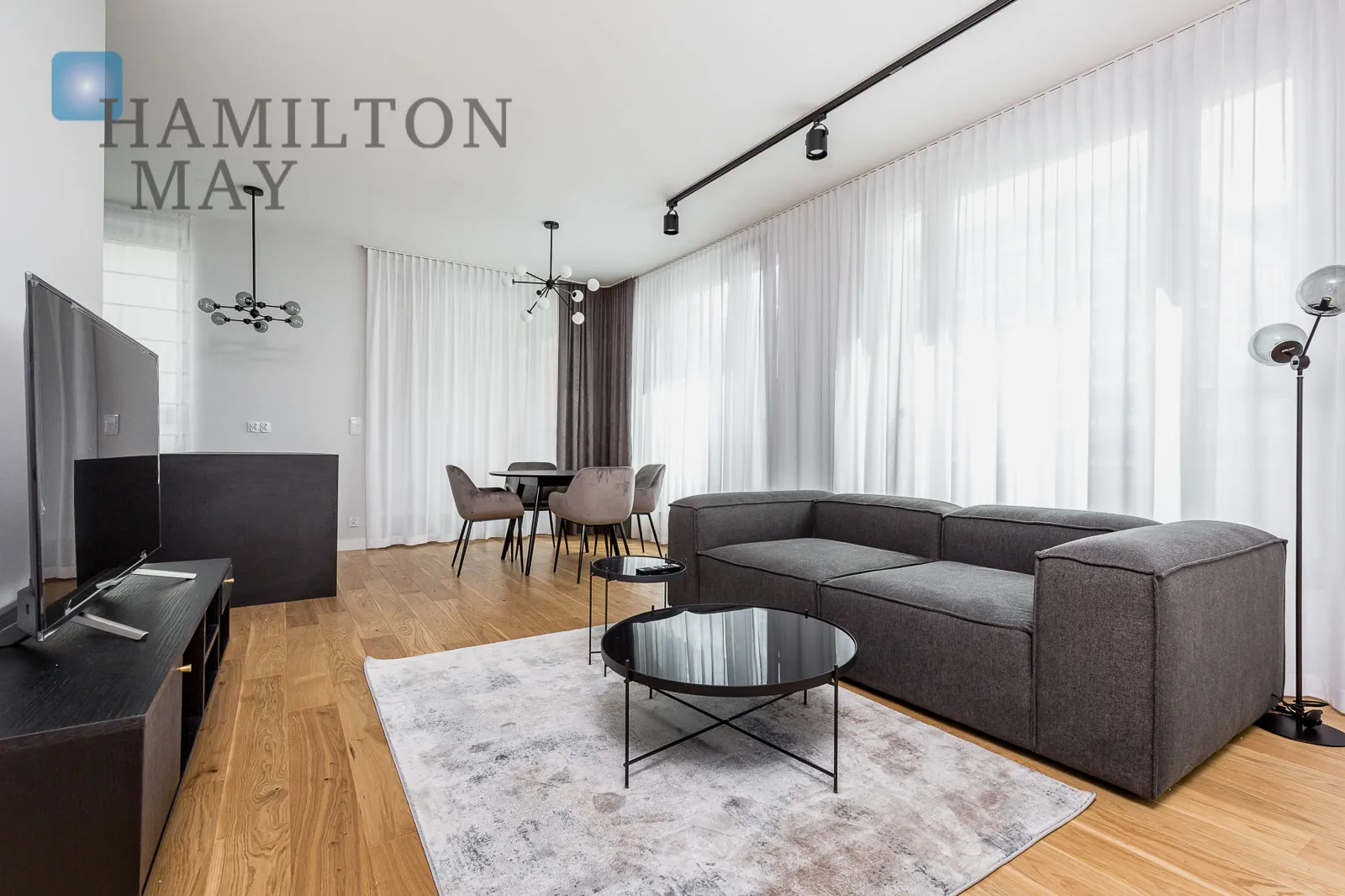 A stylish three-bedroom apartment for rent in Browary Warszawskie - slider