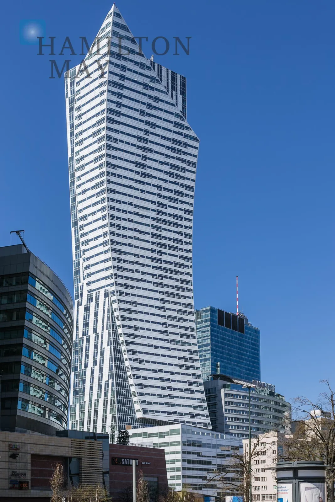 Unikatowy apartament z piękna panoramą stolicy na 39 piętrze i inwestycji "Złota 44" - slider