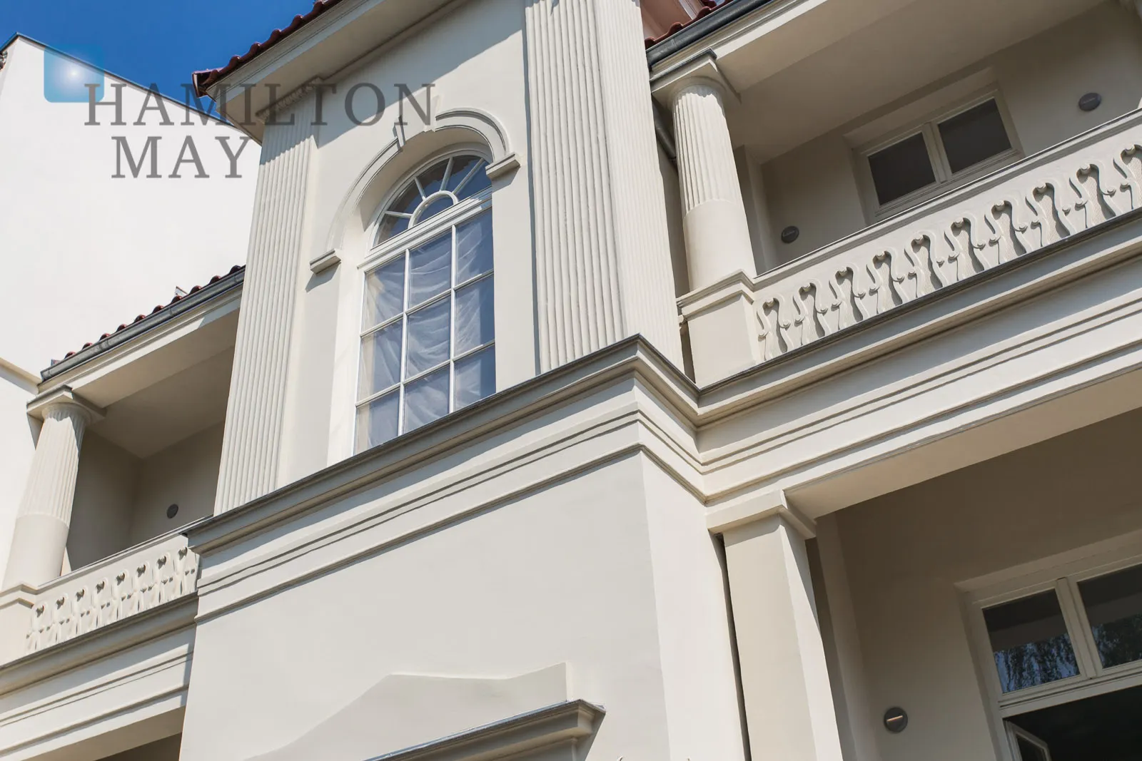 Extraordinary office premises in a completely renovated building on Old Debniki - slider