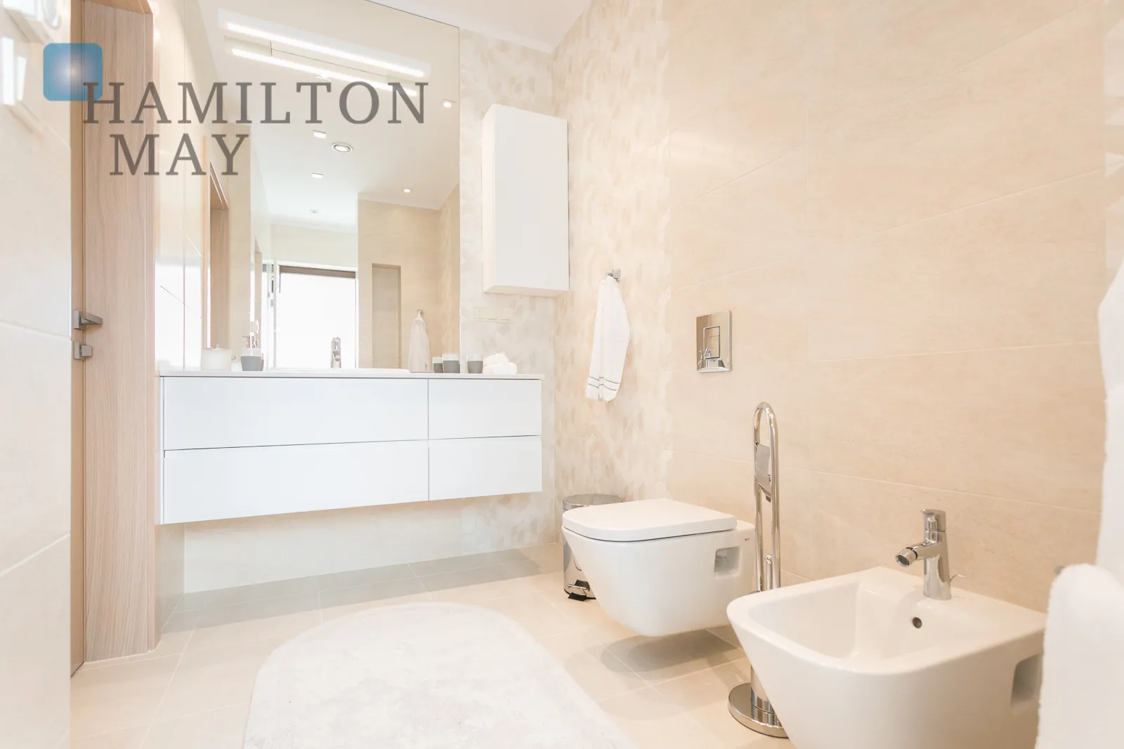 Do wynajęcia luksusowy dom położony na osiedlu Parkowe Wzgórze - Mogilany - slider