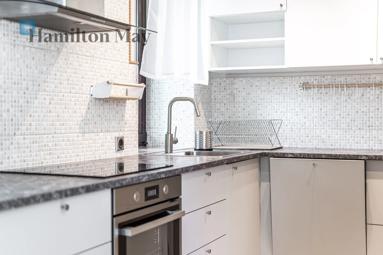 Spacious house in southern Kraków with a large garden, 6 km from Lusina and 9 km from the Old Town - slider
