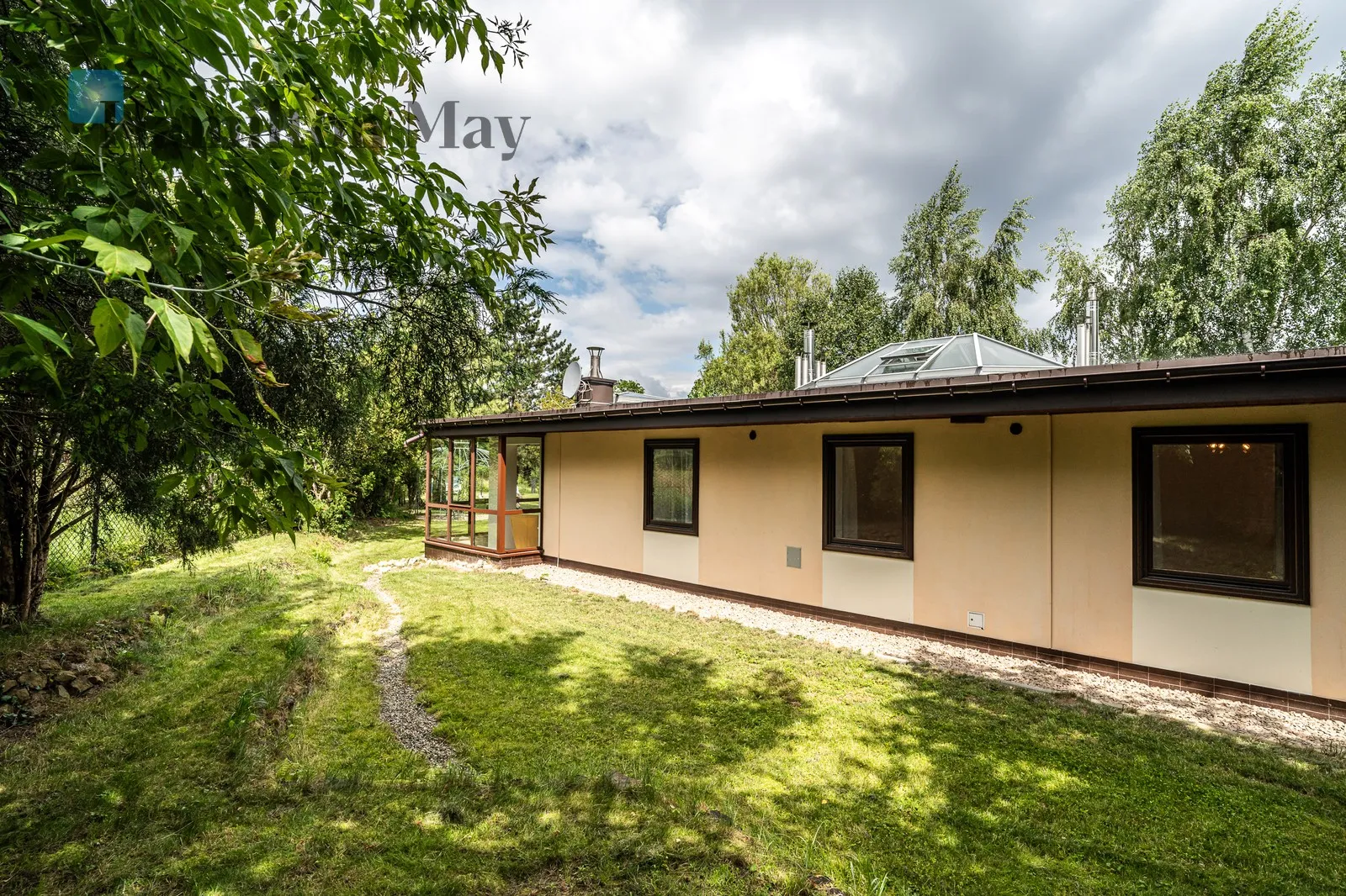Spacious house in southern Kraków with a large garden, 6 km from Lusina and 9 km from the Old Town - slider