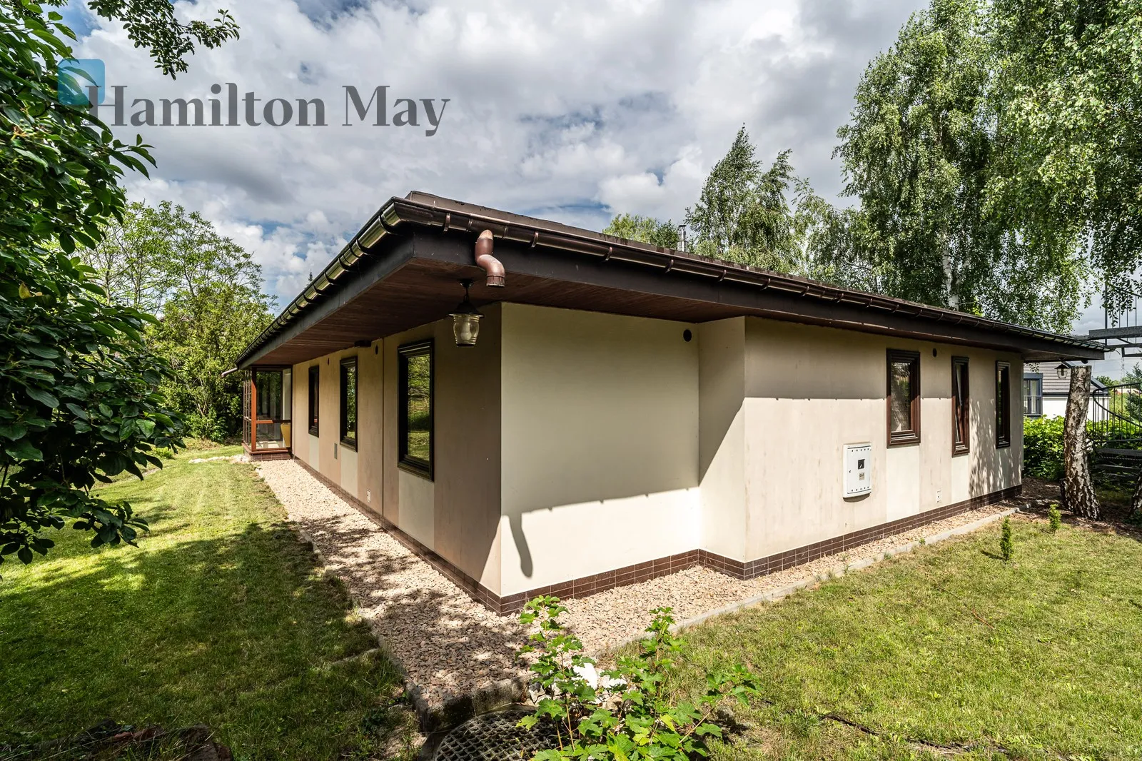 Spacious house in southern Kraków with a large garden, 6 km from Lusina and 9 km from the Old Town - slider