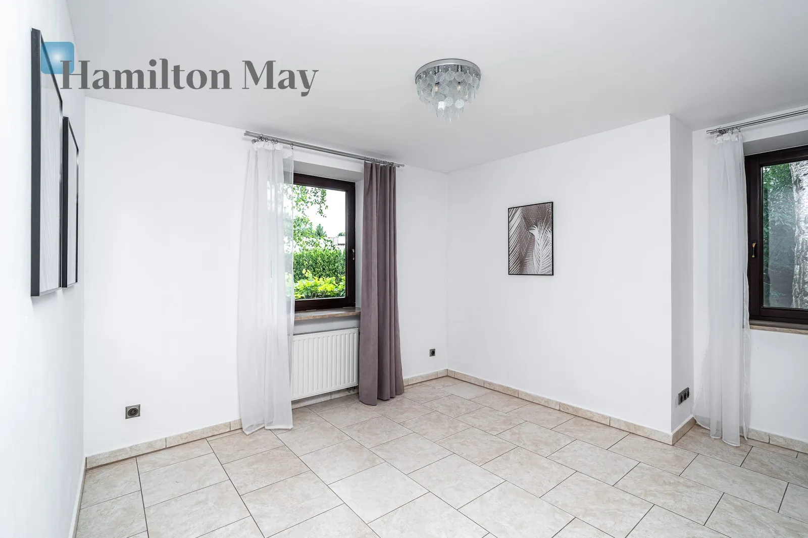 Spacious house in southern Kraków with a large garden, 6 km from Lusina and 9 km from the Old Town - slider