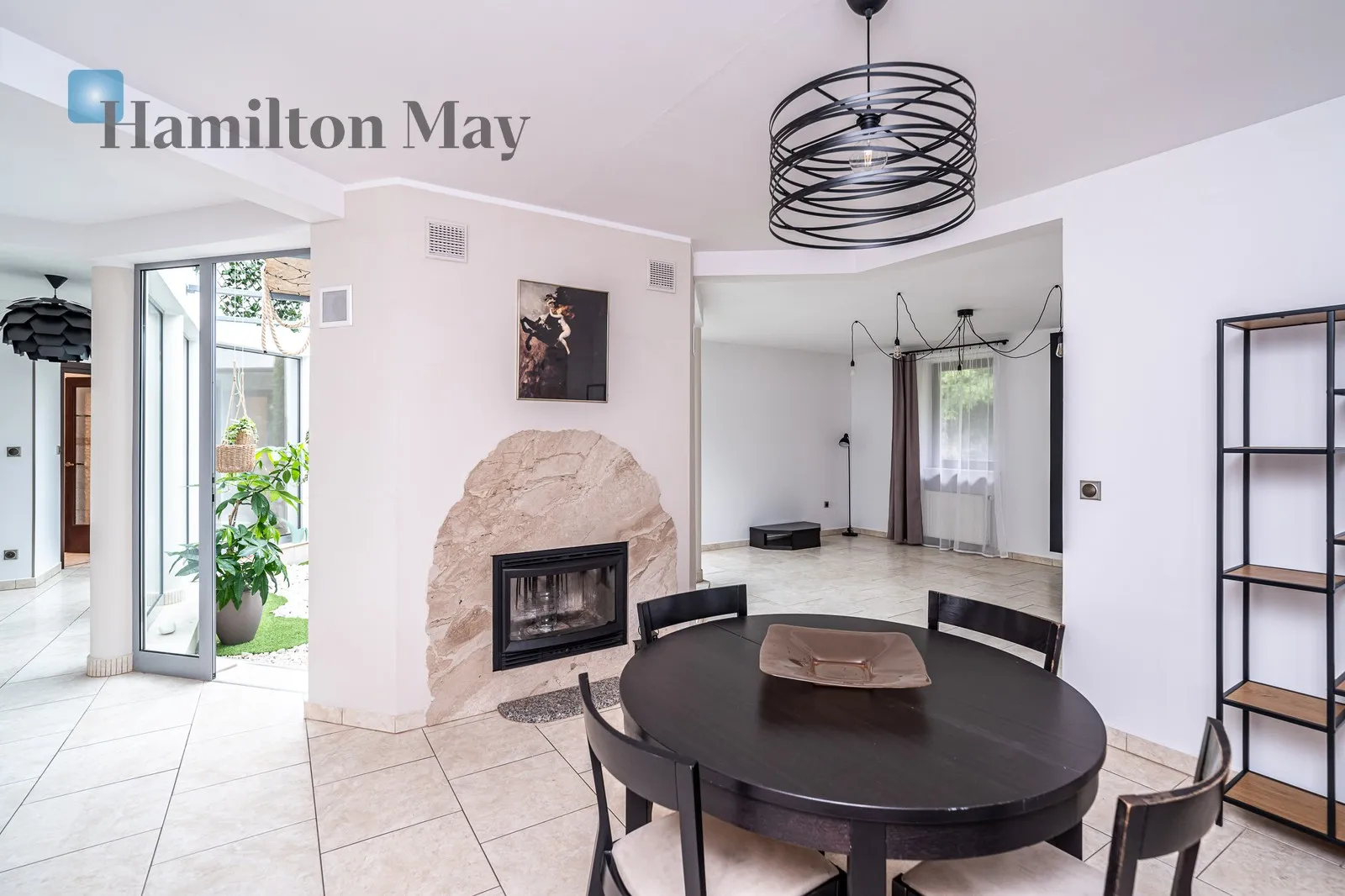 Spacious house in southern Kraków with a large garden, 6 km from Lusina and 9 km from the Old Town - slider