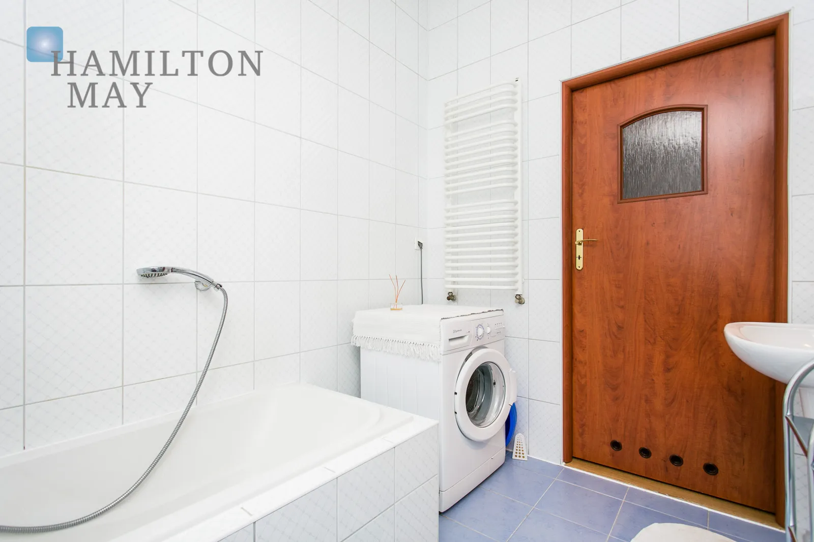 Bright and spacious apartment on Grzegórzecka Street - slider