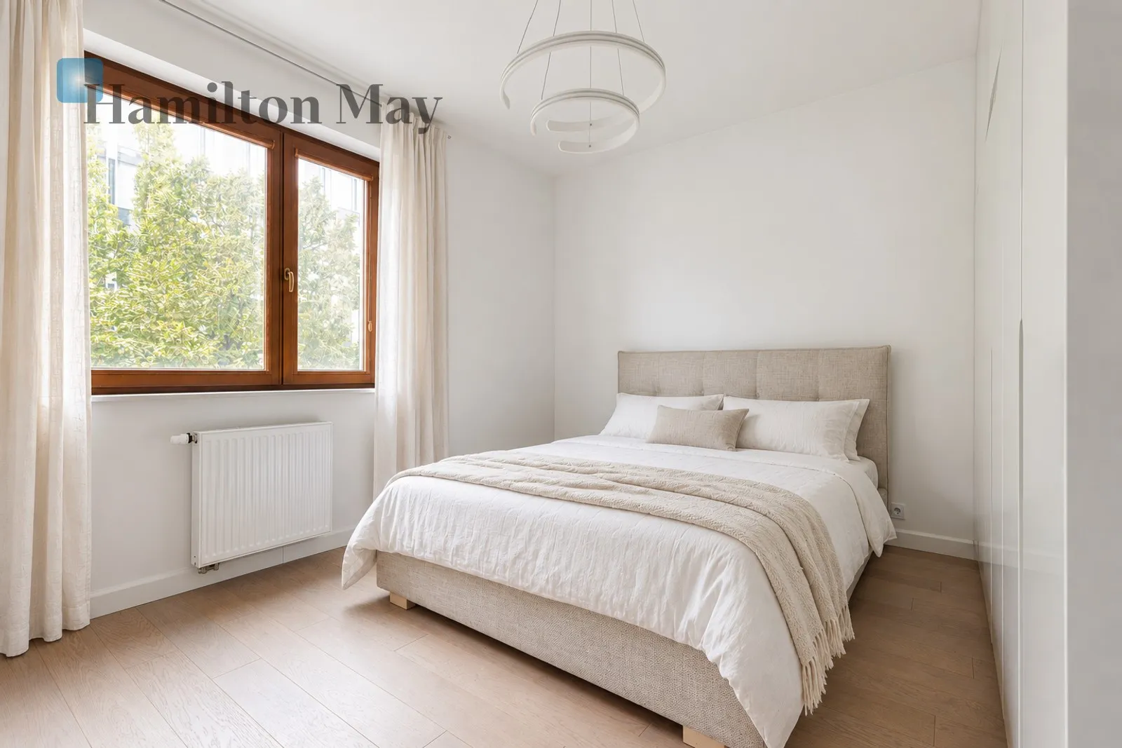Region: Mokotów Subregion: Służewiec Distance to centre: 5.09 km Level: 1 Price: 7000 PLN Bedrooms: 2 Bathrooms: 1 Size: 65.47m2 - slider