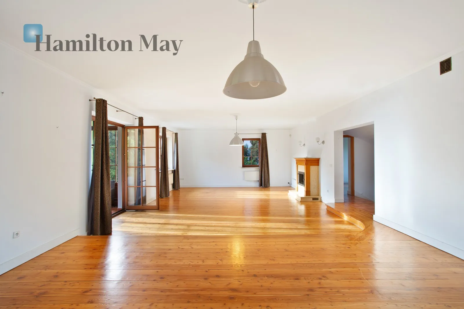 A spacious detached house in the immediate vicinity of Decjusza Park in Wola Justowska - slider