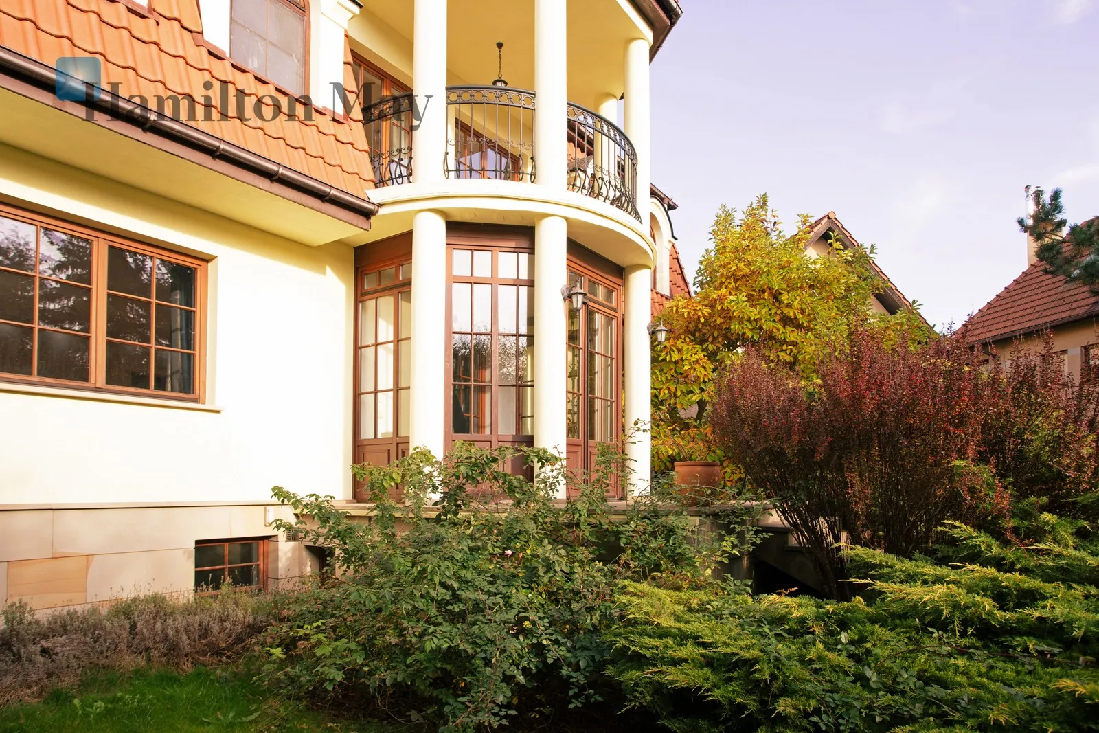 A spacious detached house in the immediate vicinity of Decjusza Park in Wola Justowska - slider