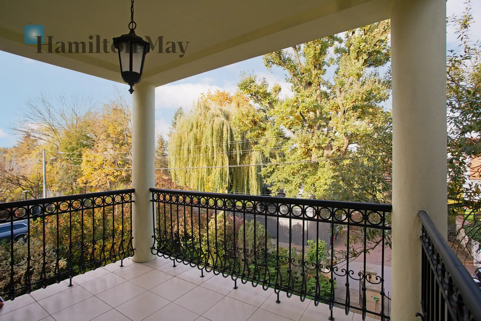 A spacious detached house in the immediate vicinity of Decjusza Park in Wola Justowska - slider