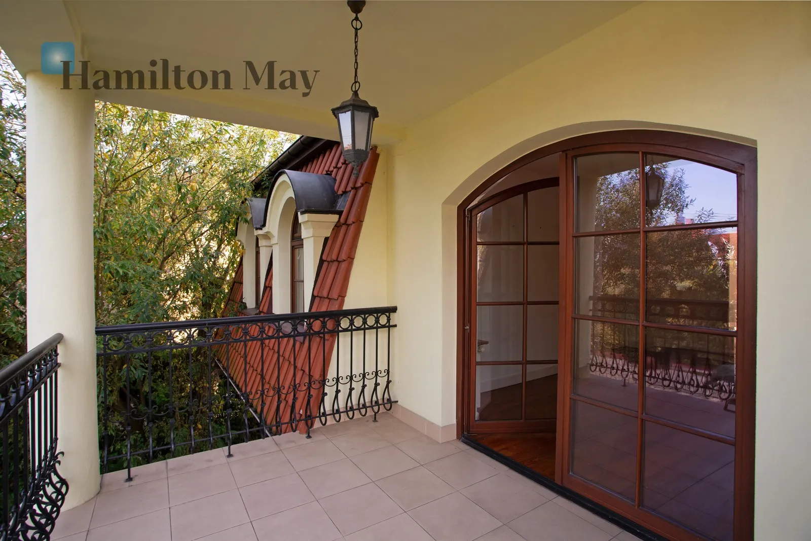 A spacious detached house in the immediate vicinity of Decjusza Park in Wola Justowska - slider