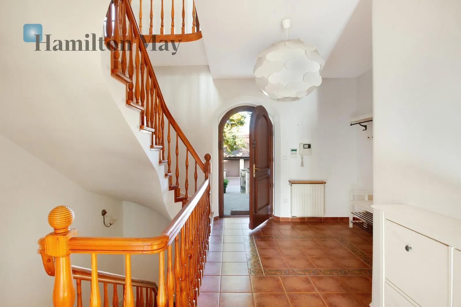 A spacious detached house in the immediate vicinity of Decjusza Park in Wola Justowska - slider