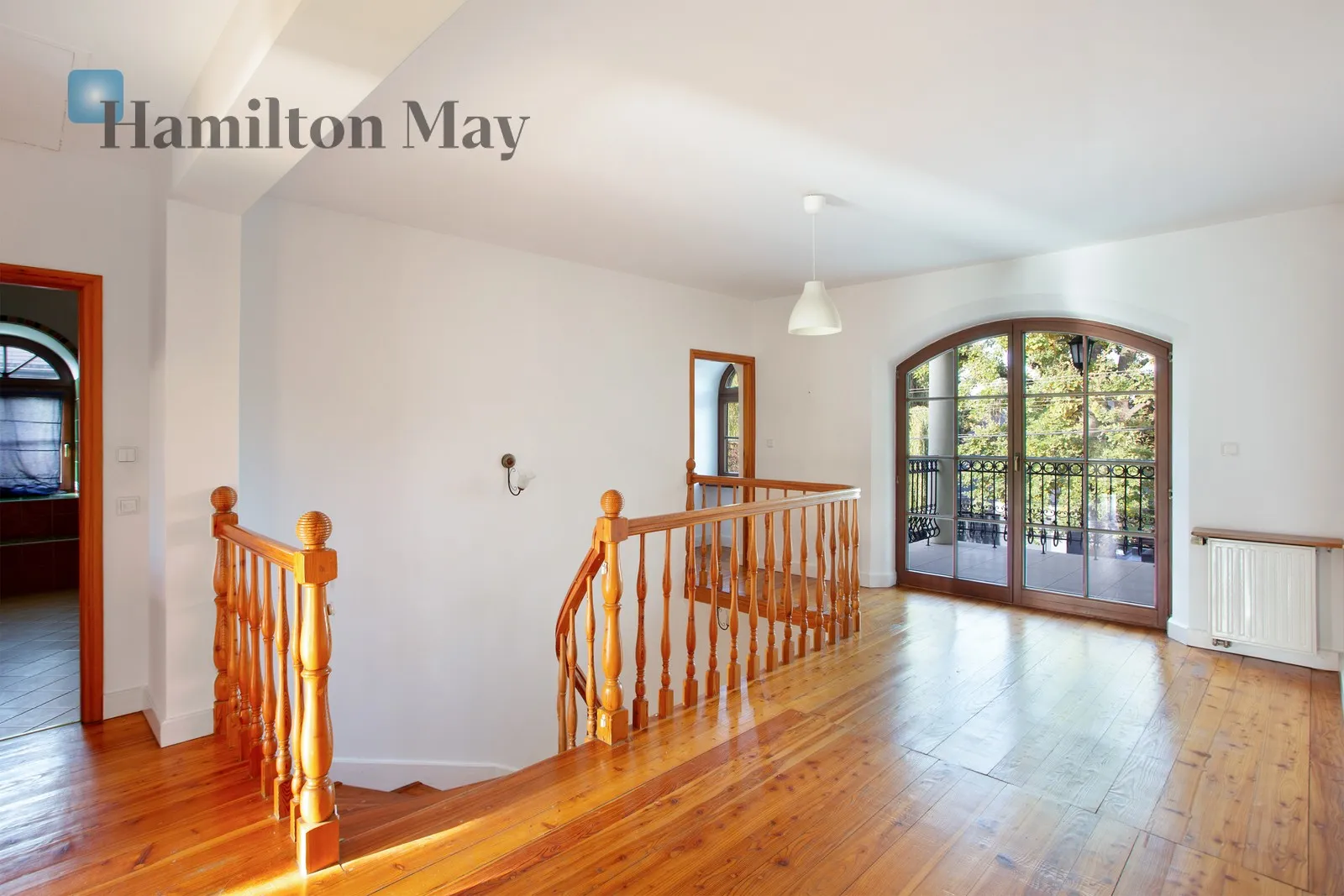 A spacious detached house in the immediate vicinity of Decjusza Park in Wola Justowska - slider