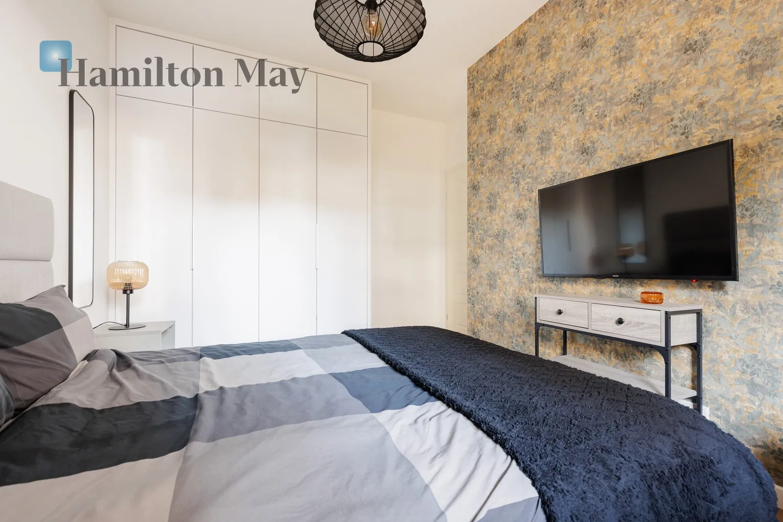 City: Warszawa Street: Kaliny Jędrusik Region: Żoliborz Subregion: Sady Żoliborskie Distance to centre: 4.29 km Price: 4200 PLN Bedrooms: 1 - slider