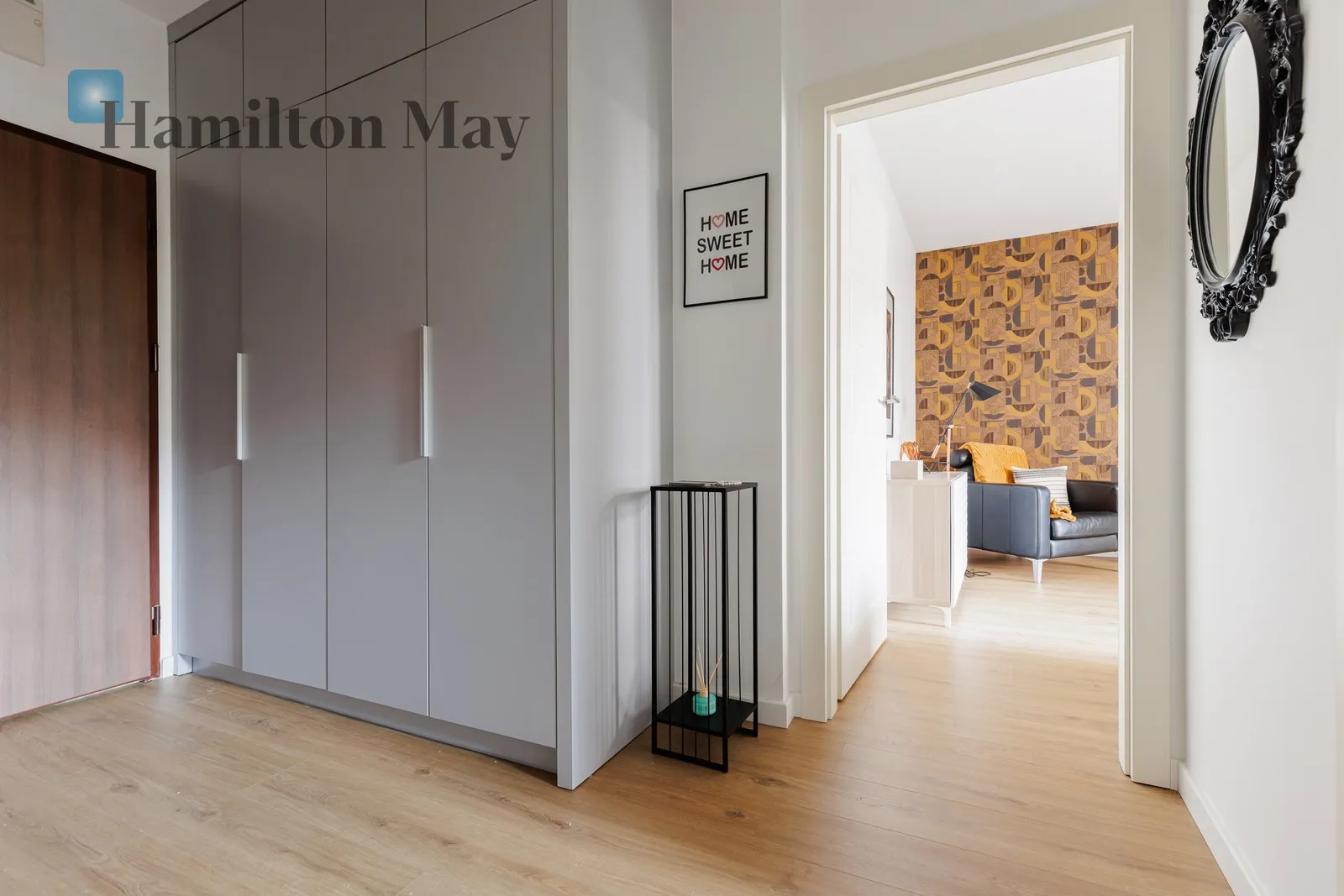 Region: Żoliborz Subregion: Sady Żoliborskie Distance to centre: 4.29 km Price: 4200 PLN Bedrooms: 1 Bathrooms: 1 - slider