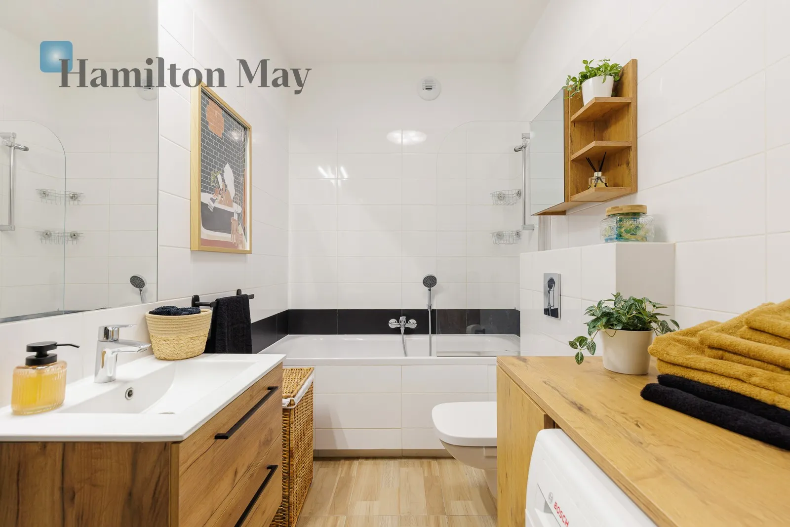 Region: Żoliborz Subregion: Sady Żoliborskie Distance to centre: 4.29 km Price: 4200 PLN Bedrooms: 1 Bathrooms: 1 Size: 48m2 - slider