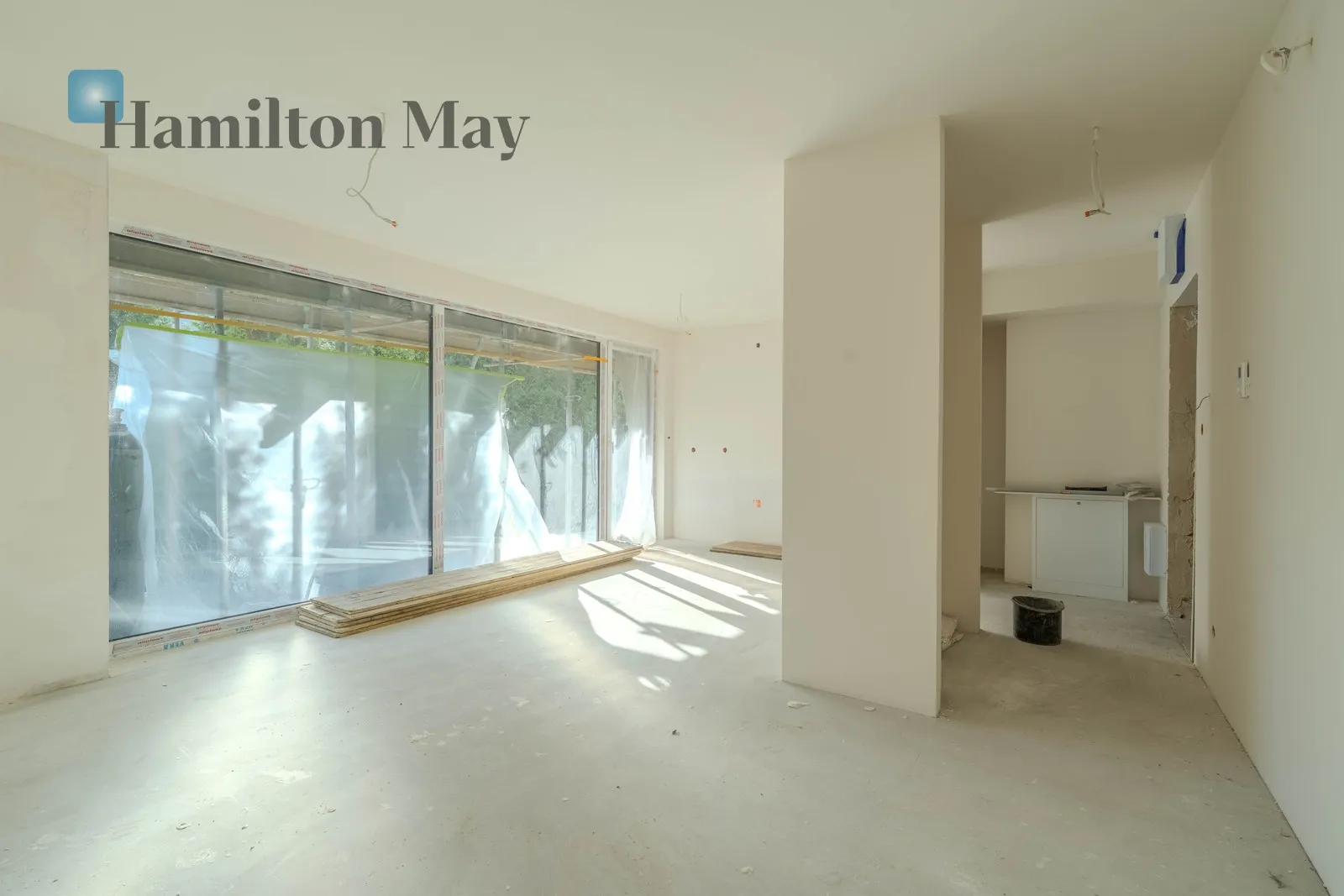 City: Kraków Street: Jana Kilińskiego Region: Dębniki Level: 2 Price: 1073100 PLN Bedrooms: 1 Bathrooms: 1 - slider