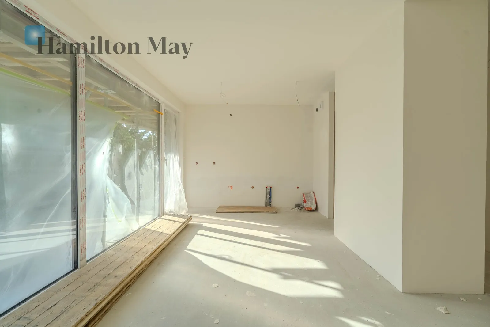 Level: 2 Price: 1073100 PLN Bedrooms: 1 Bathrooms: 1 - slider