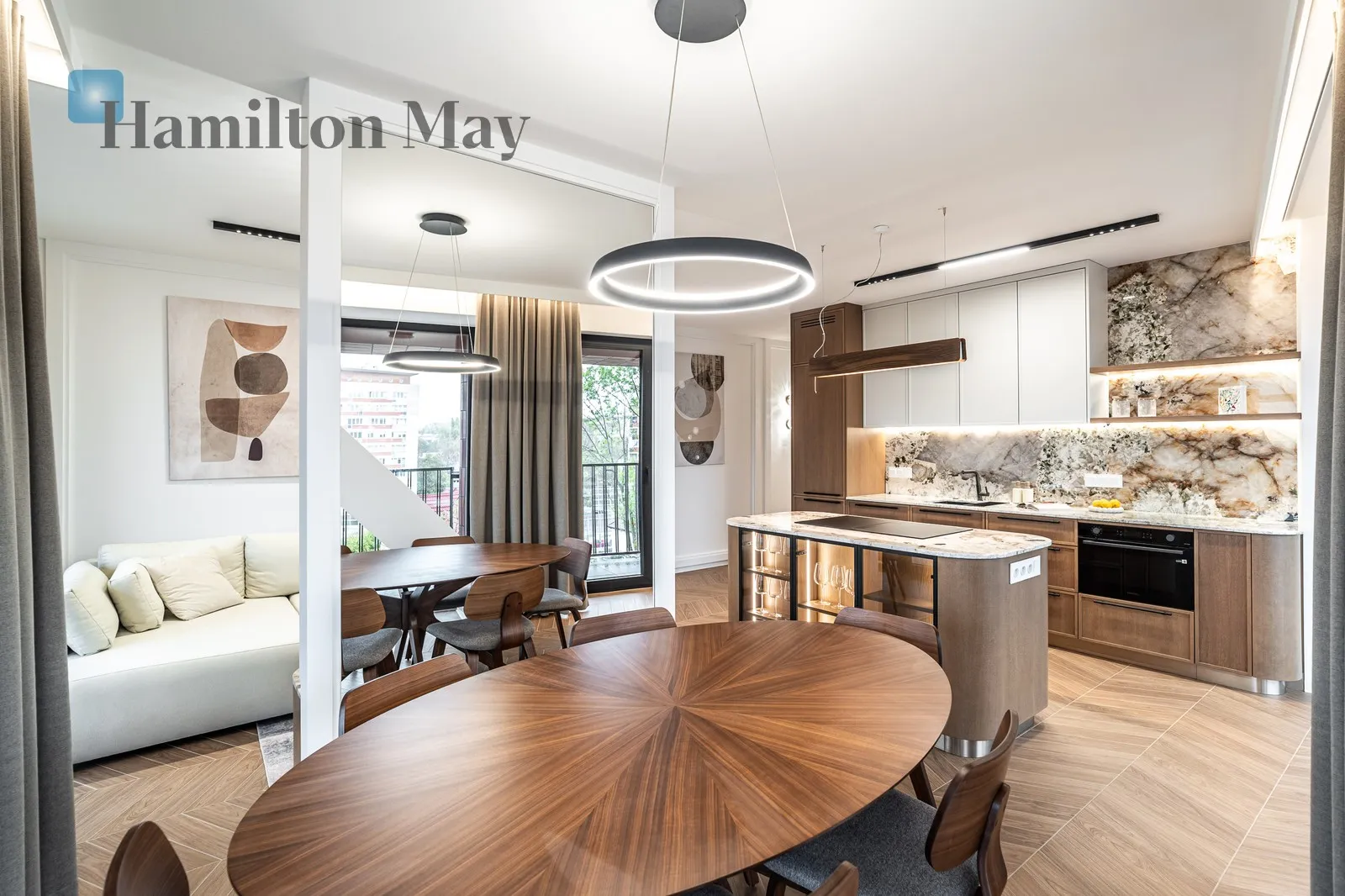 Street: Mogilska Region: Prądnik Czerwony Distance to centre: 3.35 km Level: 4 Price: 7900 PLN Bedrooms: 2 Bathrooms: 1 Size: 79m2 Price/m2: 100 PLN - slider