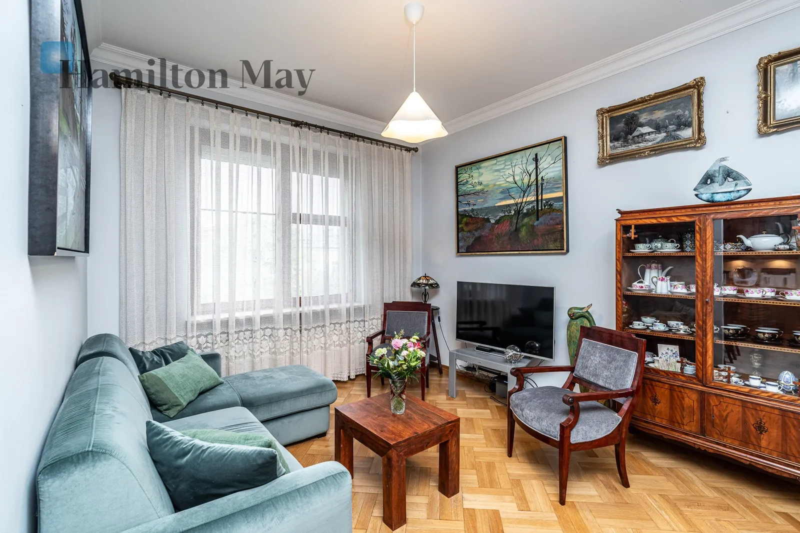 Street: Sereno Fenn'a Region: Stare Miasto Distance to centre: 0.59 km Level: 4 Price: 2800000 PLN Bedrooms: 3 Bathrooms: 2 - slider