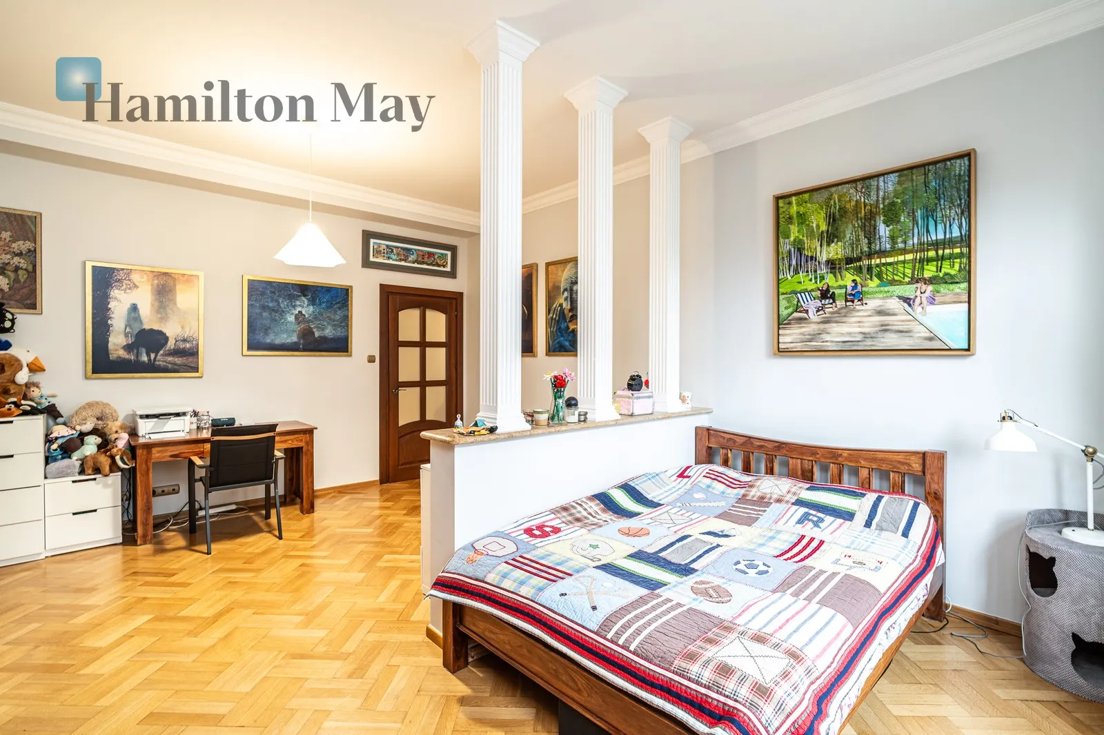 Distance to centre: 0.59 km Level: 4 Price: 2800000 PLN Bedrooms: 3 - slider