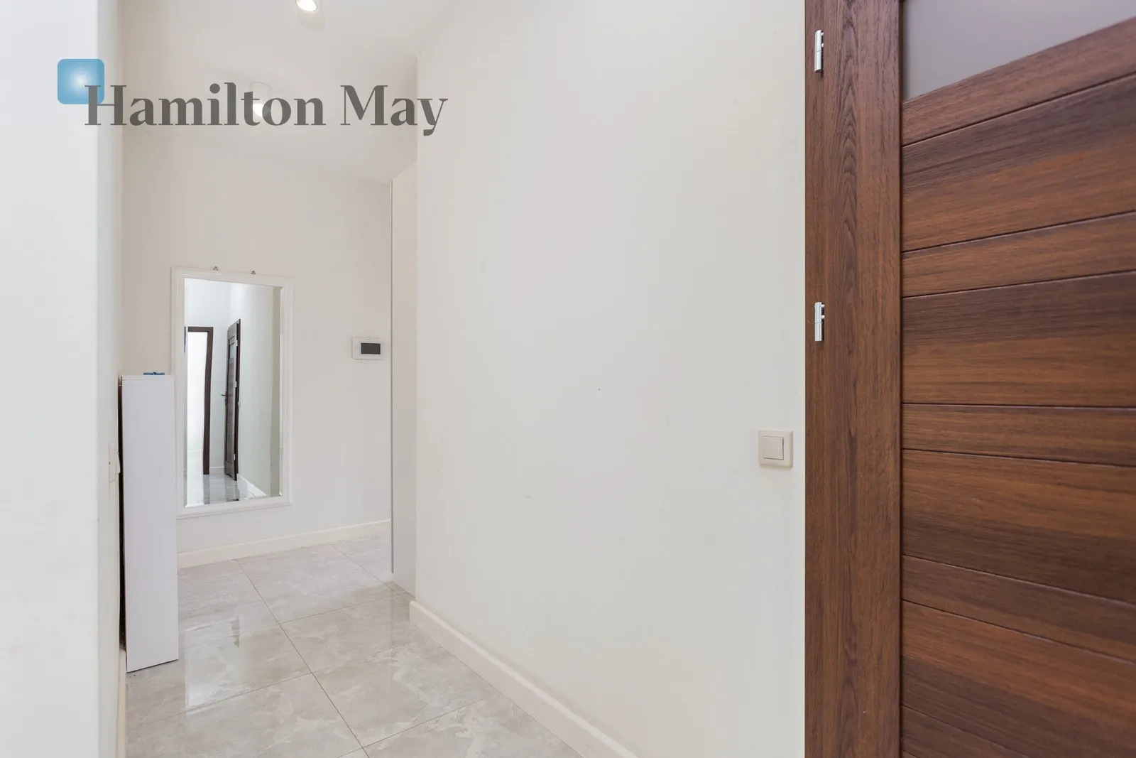 Bedrooms: 3 Bathrooms: 2 Plot size: 500m2 Price/m2: 49 PLN - slider