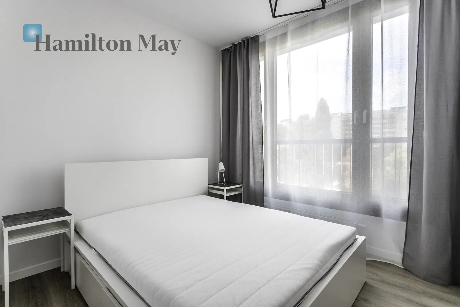 Region: Wola Subregion: Mirów Distance to centre: 1.77 km Level: 3 Price: 8000 PLN Bedrooms: 2 Bathrooms: 1 Size: 62m2 - slider