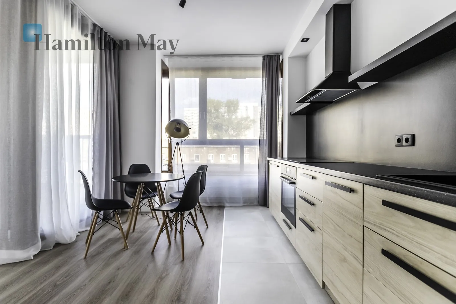 Region: Wola Subregion: Mirów Distance to centre: 1.77 km Level: 3 Price: 8000 PLN Bedrooms: 2 Bathrooms: 1 Size: 62m2 Price/m2: 129 PLN - slider