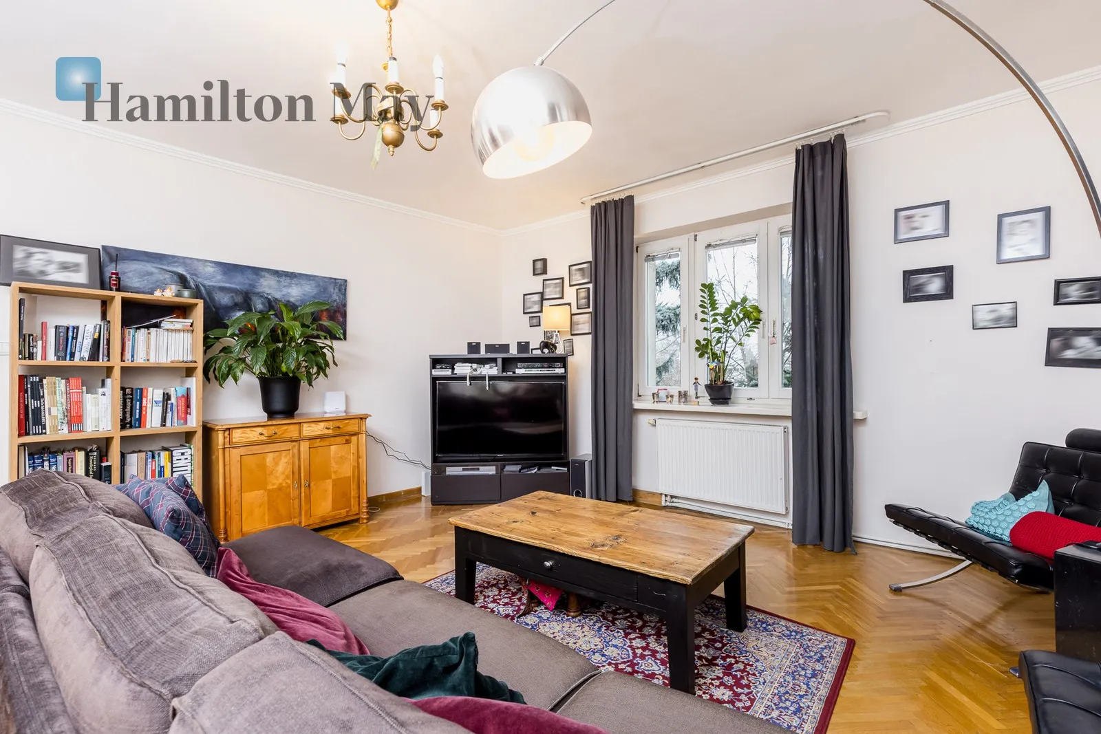 Street: Królowej Marysieńki Region: Wilanów Subregion: Wilanów Wysoki Distance to centre: 8.07 km Level: 1 Price: 6000 PLN Bedrooms: 3 Bathrooms: 1 Size: 108m2 Price/m2: 56 PLN - slider