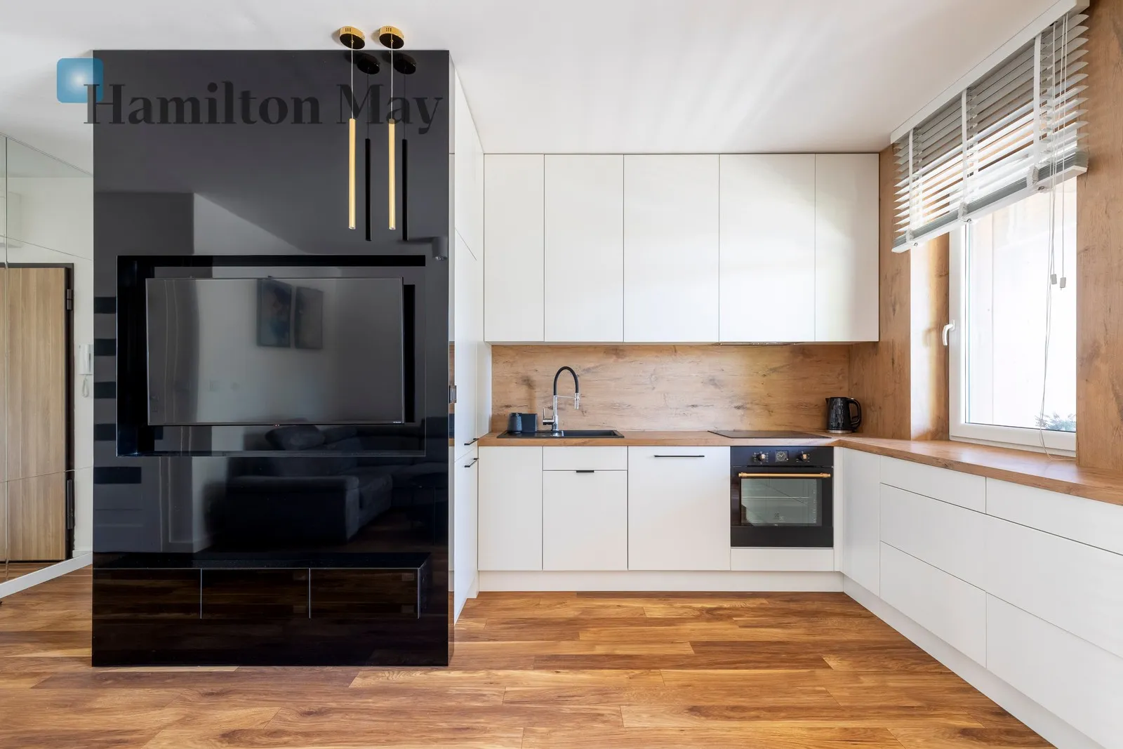 City: Kraków Street: Marka Stachowskiego Region: Grzegórzki Distance to centre: 2.07 km Level: 1 Price: 3900 PLN Bedrooms: 2 Bathrooms: 1 Size: 56m2 Price/m2: 70 PLN - slider
