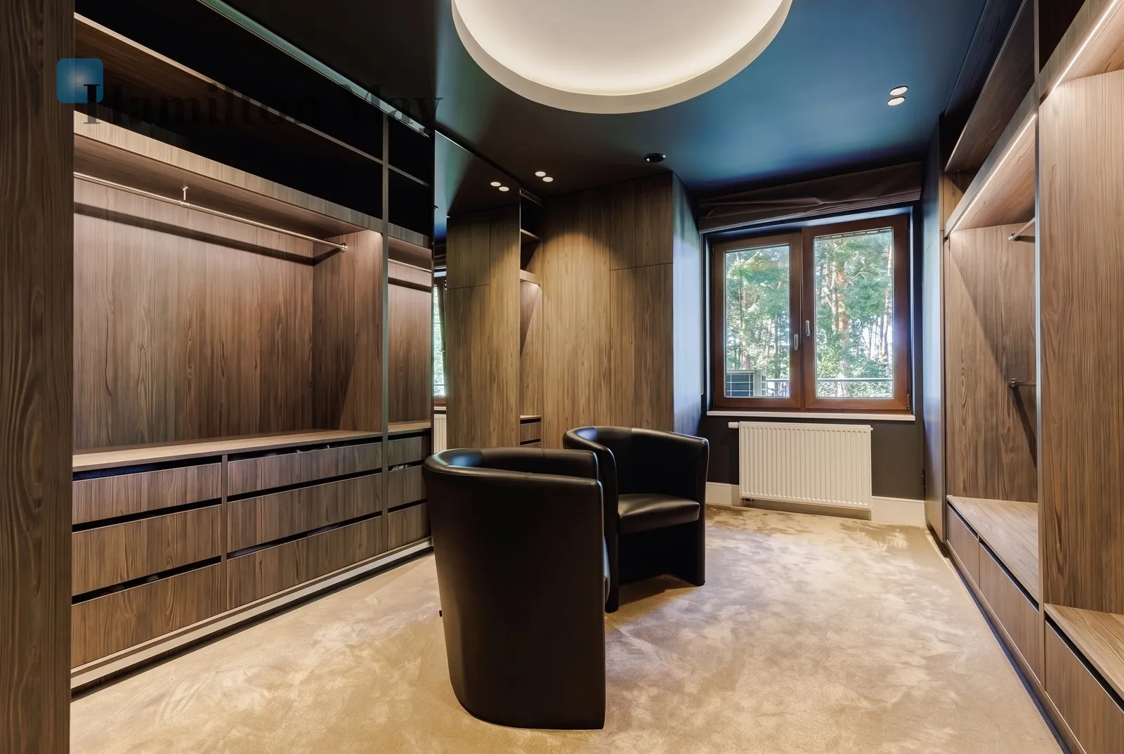 Region: Struga Level: -9 Price: 4900000 PLN Bedrooms: 4 - slider