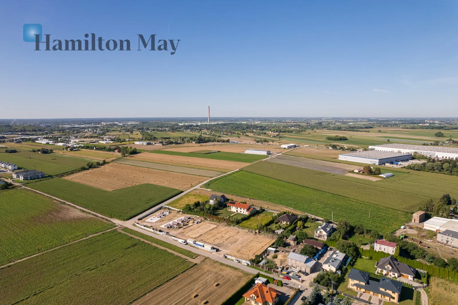 Street: Duchnicka Region: Duchnice Distance to centre: 4.03 km Price: 975000 PLN Bedrooms: null Bathrooms: null - slider