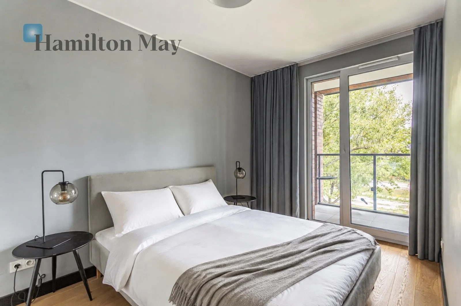 Quiet one-bedroom apartment with a balcony on Szwedzka Metro.

 - slider