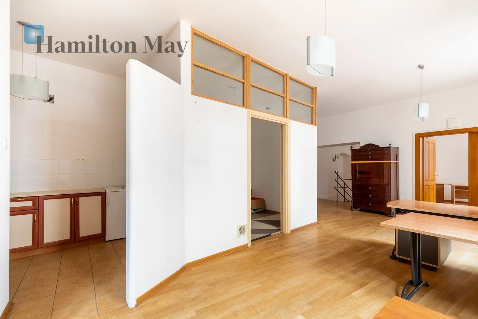 Street: Krupnicza Region: Stare Miasto Distance to centre: 0.5 km Price: 2900000 PLN Bedrooms: null Bathrooms: null Plot size: nullm2 Layout: null Price/m2: 19728 PLN - slider