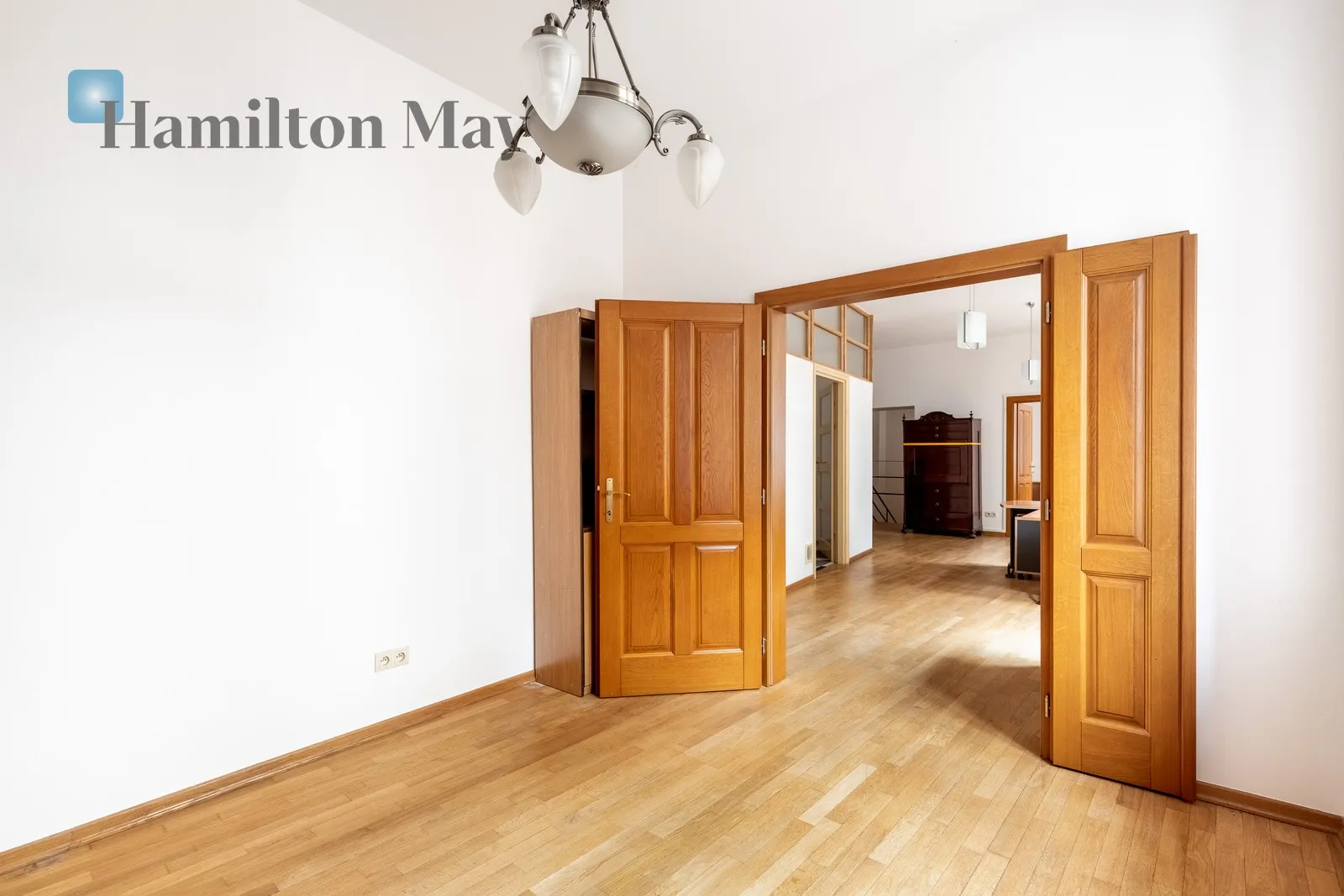 Price: 2900000 PLN Bedrooms: null Bathrooms: null Plot size: nullm2 Layout: null Price/m2: 19728 PLN - slider