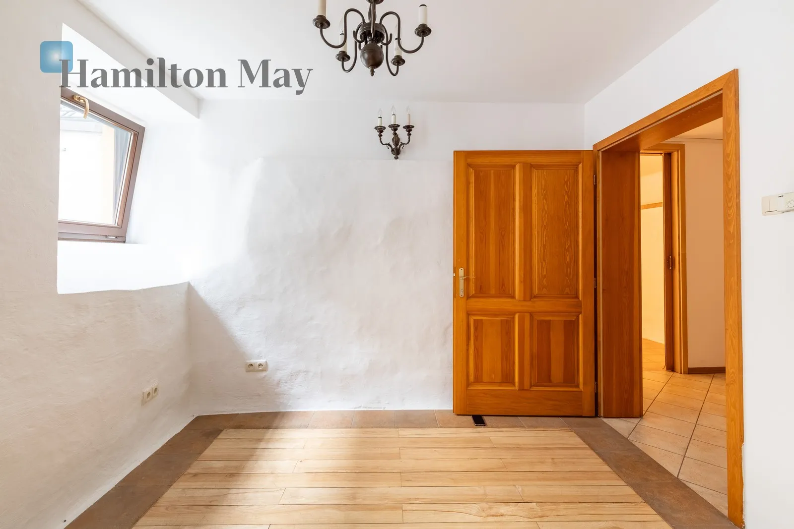 Distance to centre: 0.5 km Price: 2900000 PLN Bedrooms: null Bathrooms: null Plot size: nullm2 - slider