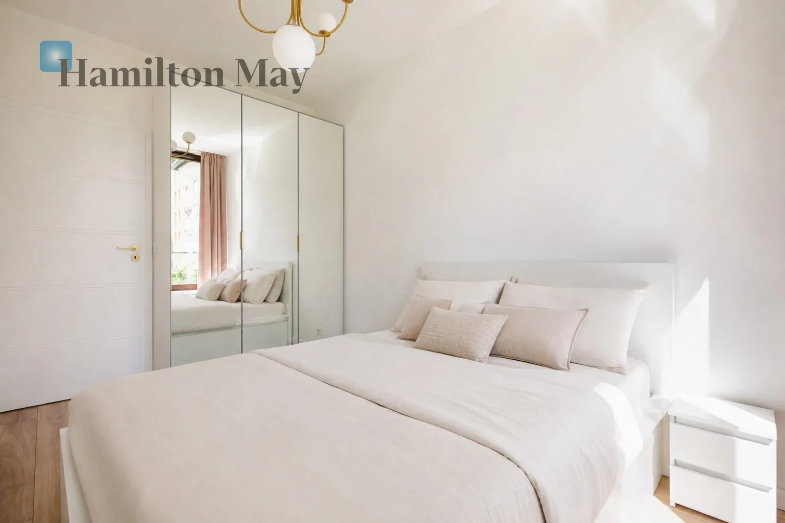 Subregion: Mirów Distance to centre: 1.85 km Level: 1 Price: 6500 PLN Bedrooms: 2 Bathrooms: 1 Size: 61m2 Price/m2: 107 PLN - slider