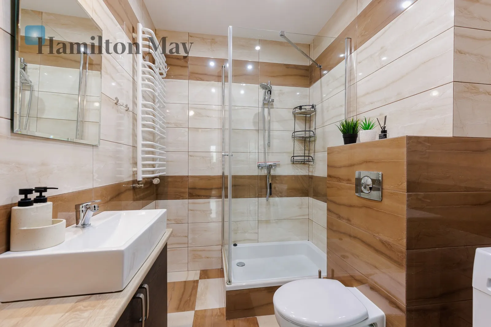 Region: Targówek Subregion: Elsnerów Distance to centre: 7.46 km Level: 2 Price: 880000 PLN Bedrooms: 2 Bathrooms: 1 Size: 52.27m2 - slider
