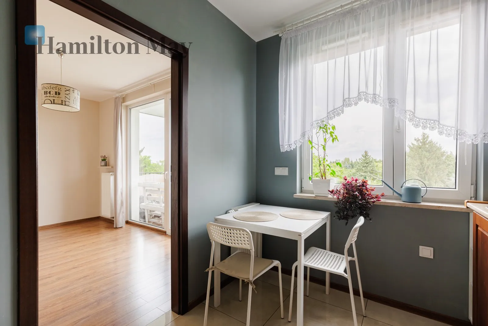 City: Warszawa Street: Pohulanka Region: Targówek Subregion: Elsnerów Distance to centre: 7.46 km Level: 2 Price: 880000 PLN Bedrooms: 2 - slider