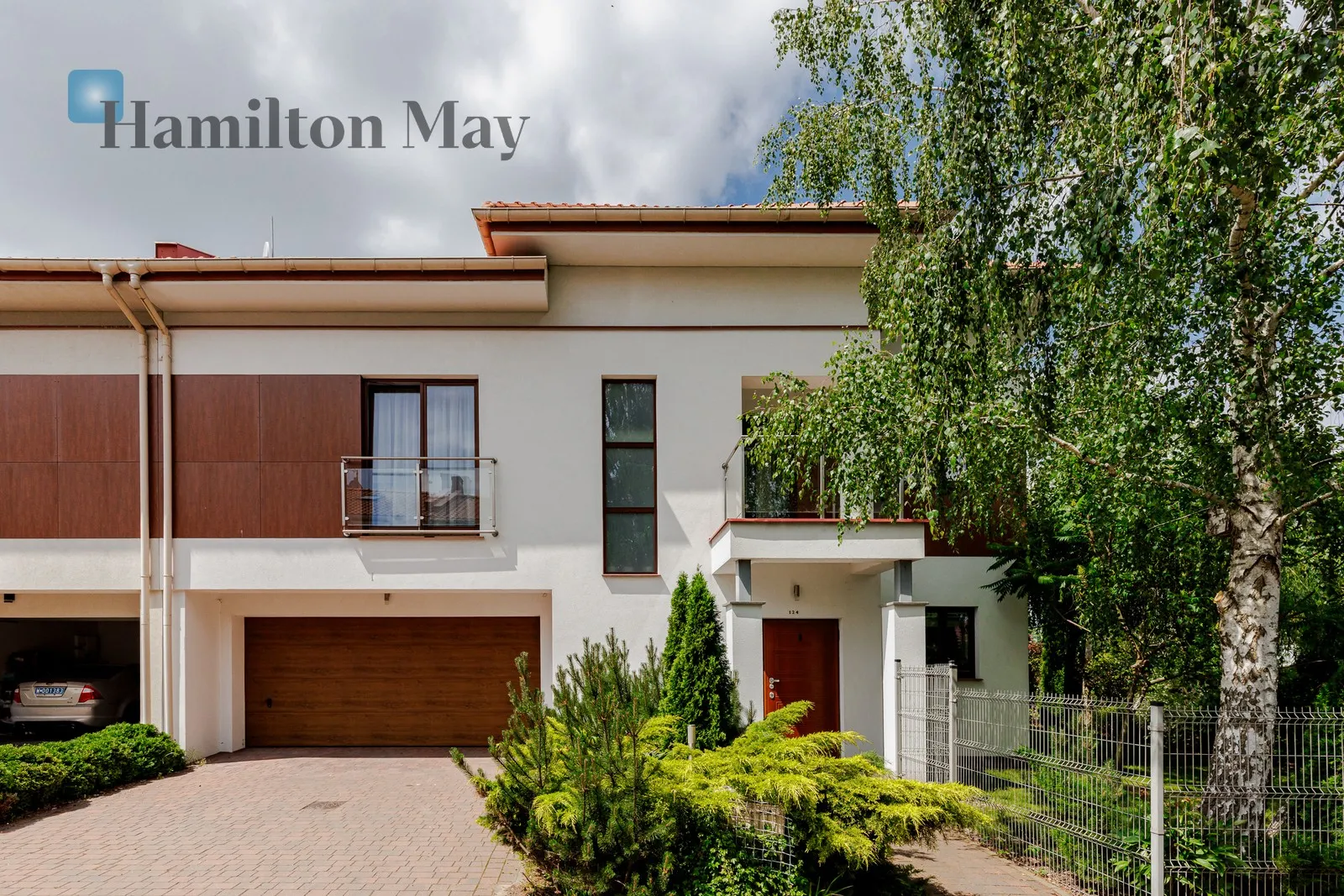 Plot size: 600m2 - slider
