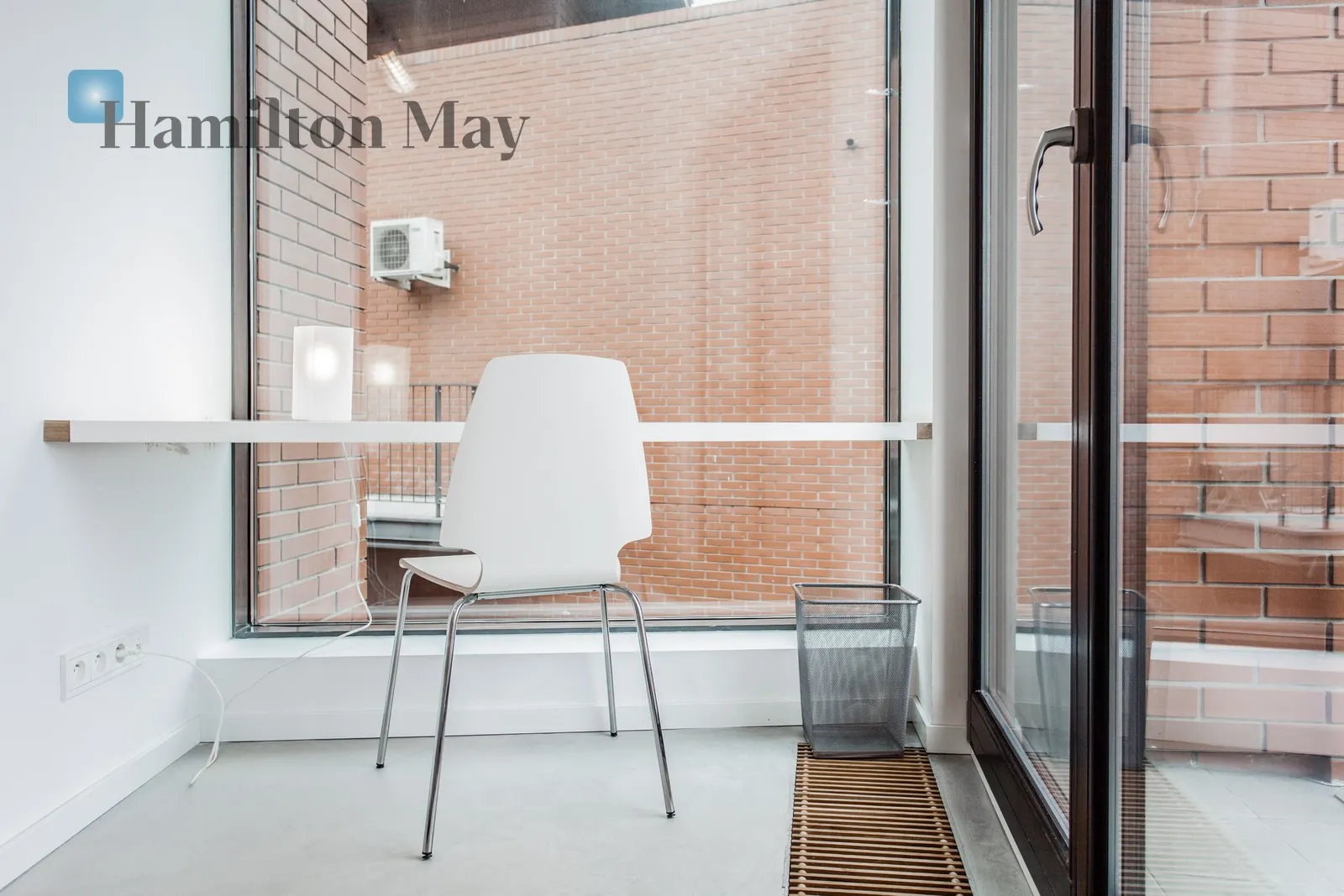 Price: 1950000 PLN Bedrooms: 2 Bathrooms: 1 Size: 64m2 Price/m2: 30469 PLN - slider