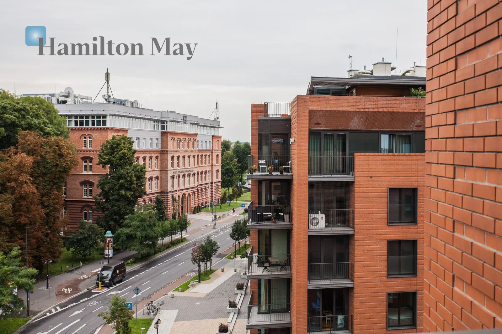 Price: 1950000 PLN Bedrooms: 2 Bathrooms: 1 Size: 64m2 - slider