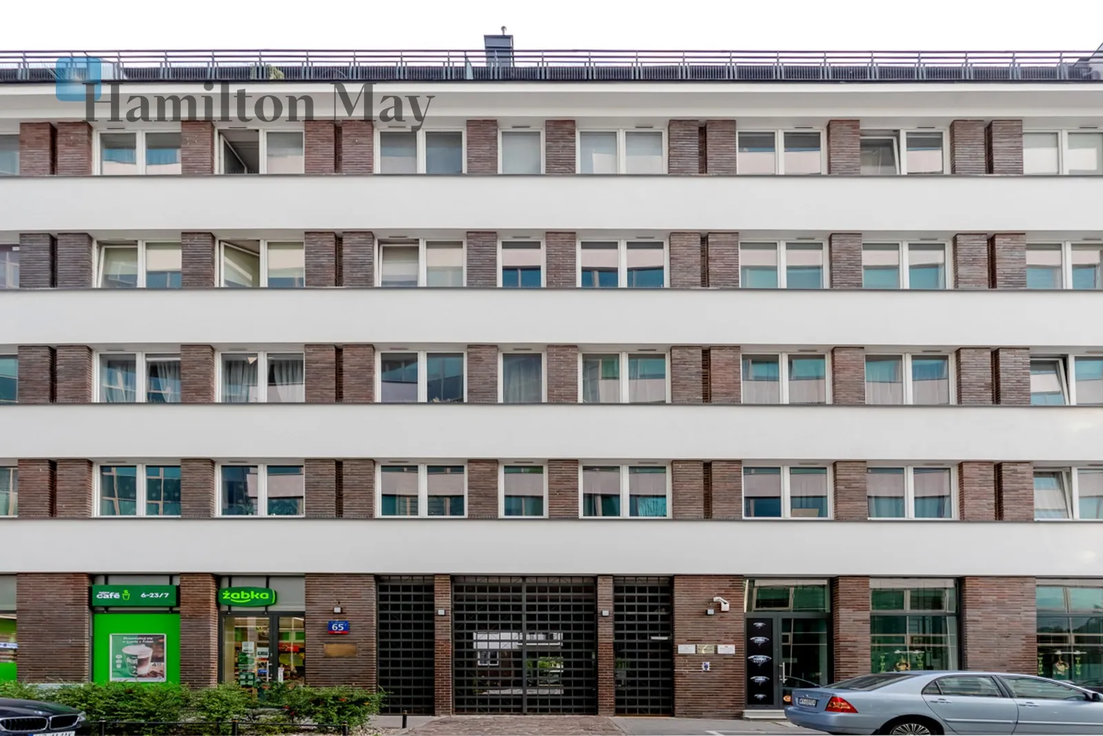 Distance to centre: 2.15 km Level: 1 Price: 5500 PLN Bedrooms: 1 Bathrooms: 1 Size: 46m2 - slider