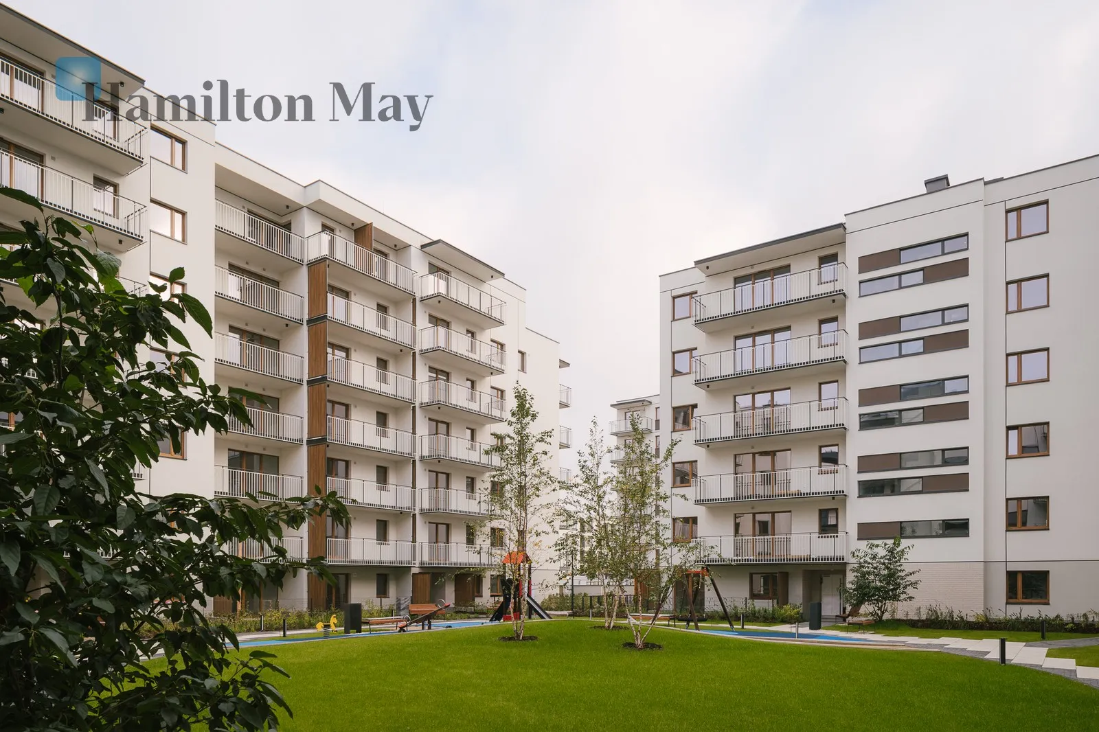 Price: 1054000 PLN Bedrooms: 2 Bathrooms: 1 Size: 58.83m2 - slider