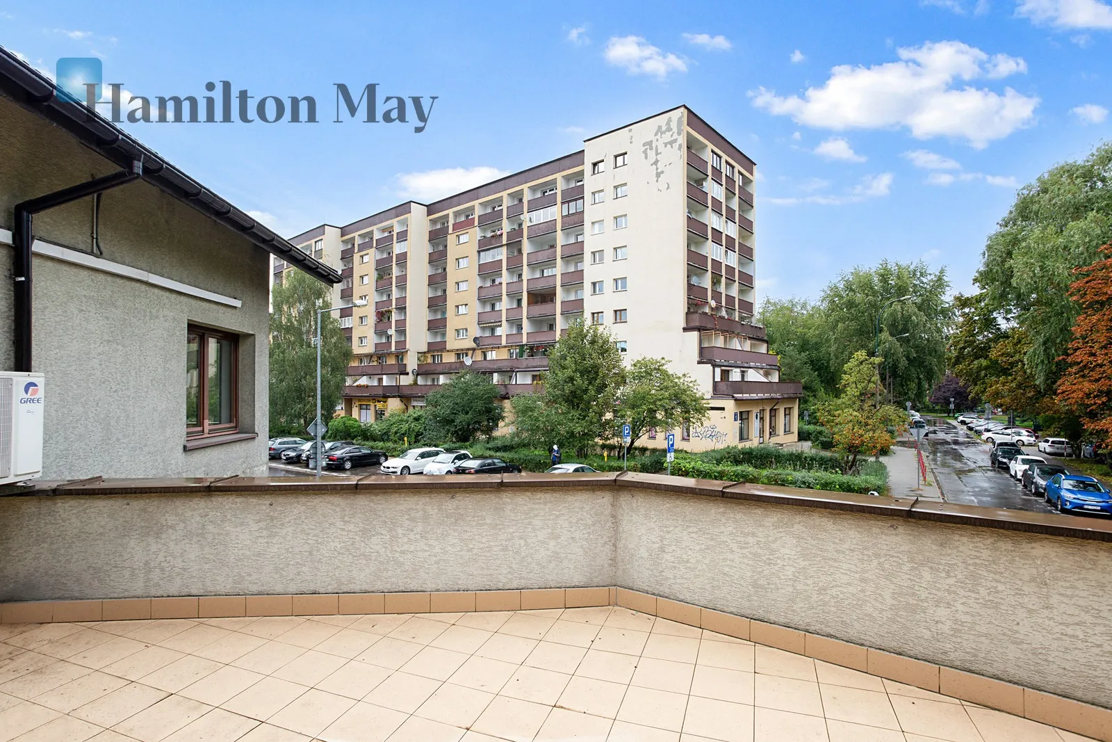 Region: Grzegórzki Distance to centre: 1 km Level: 1 Price: 6500 PLN Bedrooms: 0 - slider